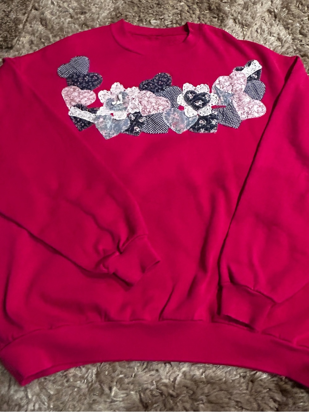 Vintage 1980/1990 Women's Fuchsia Patchwork Heart Crewneck